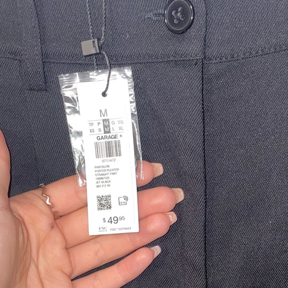 Porter Pleated Straight Pant - Garage - Picture 3 of 3